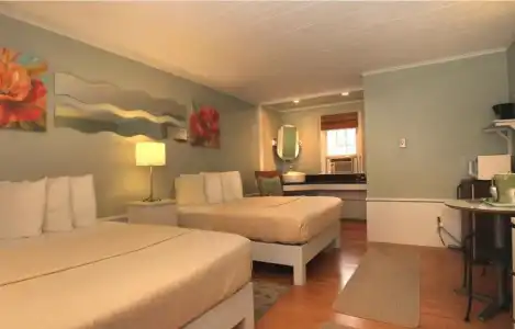 Eagle House Motel - 49