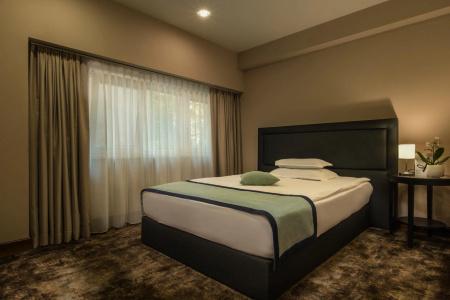 Rosslyn Thracia - 6