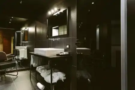 Aethos Milan - 198