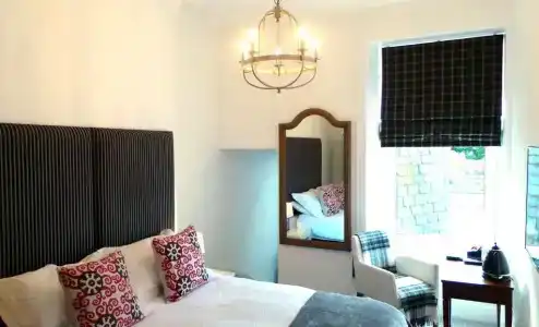 Antler Guest House - 7