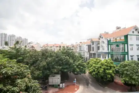Bin Bin 7 - Near Ton Duc Thang University - 26