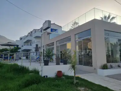 Leonidas Studios & Apartments - 12