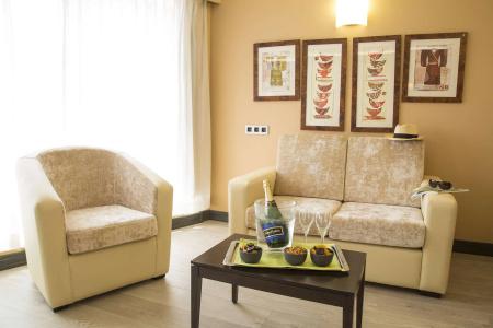 Best Western Plus Cannes Riviera & Spa - 13