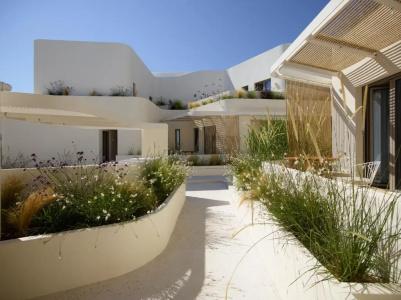 White Pebble Suites - 76