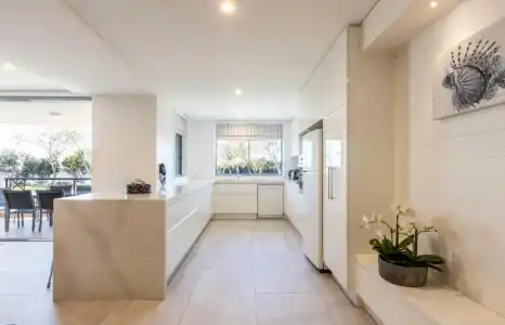 Bay Royal Apartments - 264