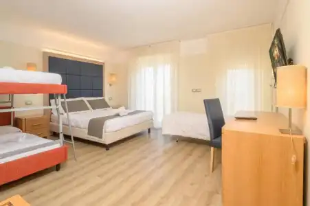 ATLAS - 40