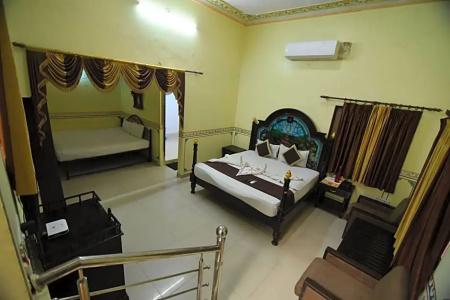 Vaishnavi - 105