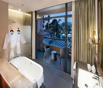 Hilton Sanya Yalong Bay Resort & Spa - 9