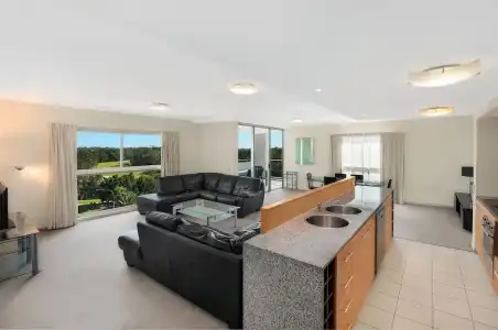 Pelican Waters Resort - 45