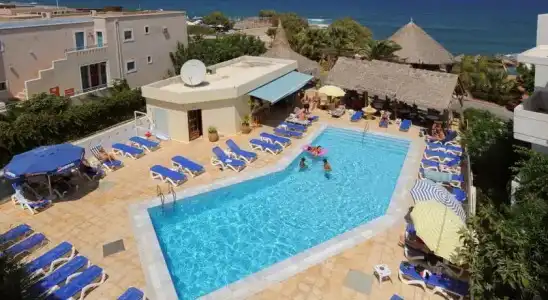 Neptune Apart-hotel - 3
