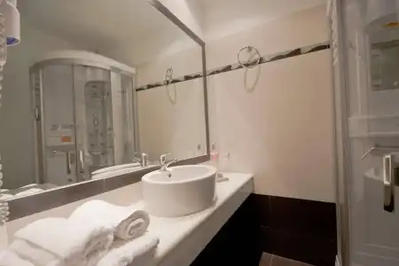 Aeolis Boutique & Suites - 7