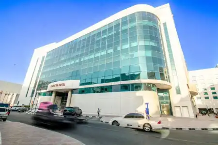 Connaught Palace, - 28