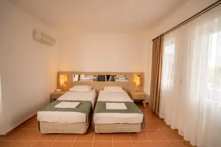 Malibu Resort - 2