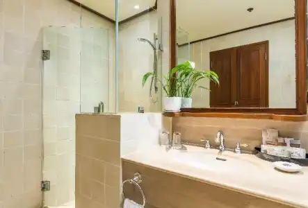 Chatrium Royal Lake Yangon - 38