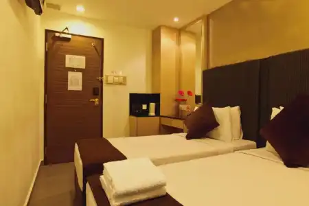 Lion Peak Bugis (SG Clean, Staycation Approved) - 27