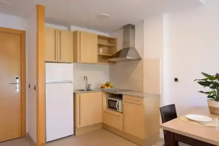 SG Costa BCN Apartments - 19
