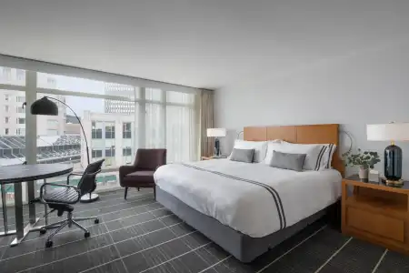 The Colonnade Residences - 24