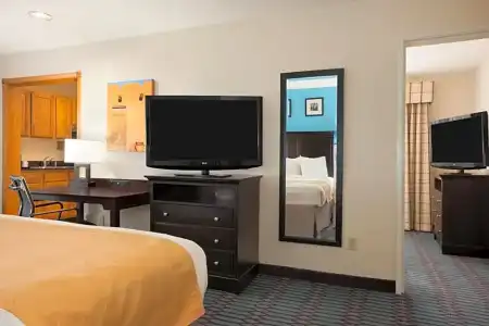 Country Inn & Suites by Radisson, Lubbock, TX - 23