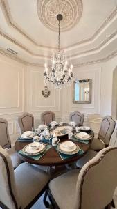 Luxury Home Villa D' Amore Southern Florida Paradise Sleeps 10 5 Bedroom Villa by RedAwning - 25