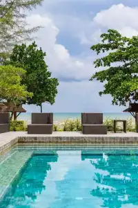 Maneetel Krabi Beachfront - 71