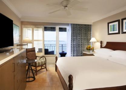 Pier House Resort & Spa - 3