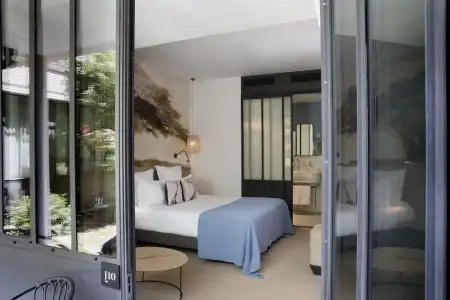 Hôtel les Deux Girafes - 72