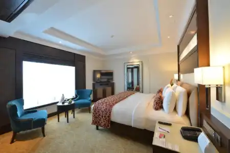Ramada Plaza by Wyndham Chennai - 58