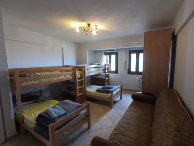 Arabas — Hostel - 14