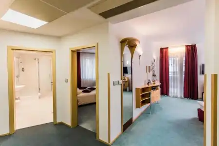 SET - 118