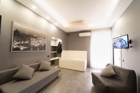 H. G. Boutique Toledo Napoli Centro - 114