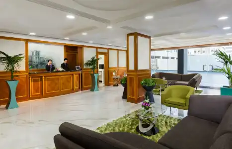 Savoy Park Apartments - 6