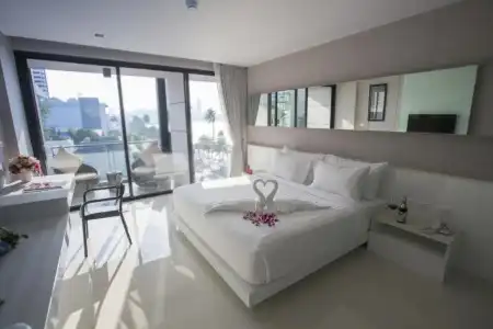 Serenotel Pattaya Beach Front - 108