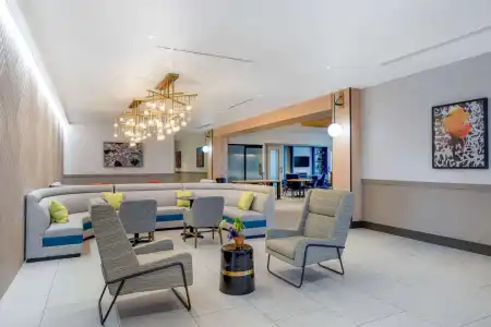 TRYP by Wyndham Orlando - 10