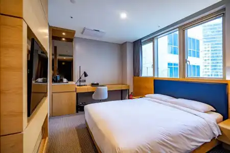 Centum Premier - 18
