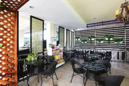 V Place Residence - 49