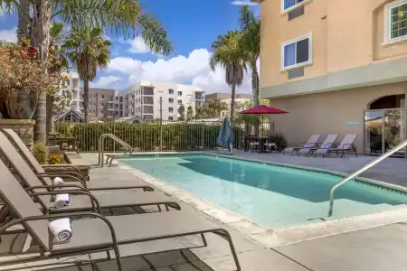 Best Western Plus Oceanside Palms - 14