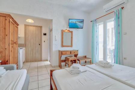 Pavlos Place - 32