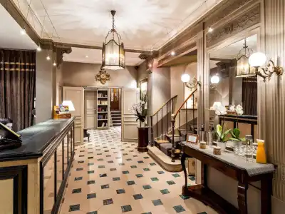 Hôtel LOUISON - 24