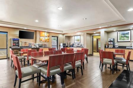 Comfort Suites El Paso West - 33