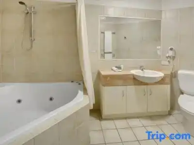 Raffles Mooloolaba - 70