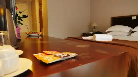 Talen Otel - 1