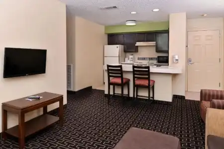 Americas Best Value Inn & Suites Extended Stay Tulsa - 33