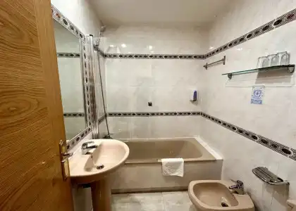 Hostal Toledo - 57