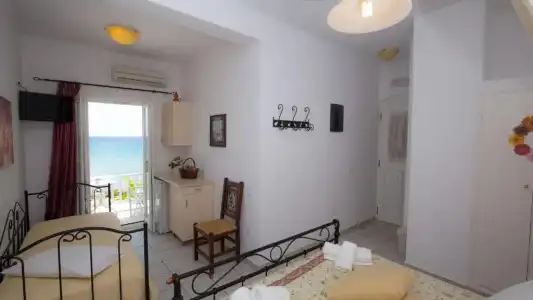 Pension Ageliki - 56