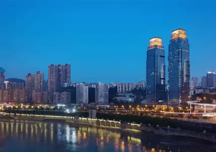 Radisson Blu Plaza Chongqing - 12