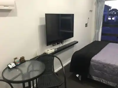Bucklands Beach Waterfront Motel - 85