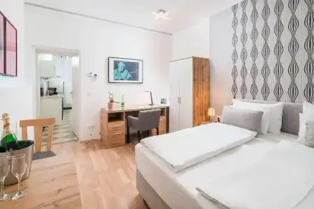 Best Western Plus Celebrity Suites - 64