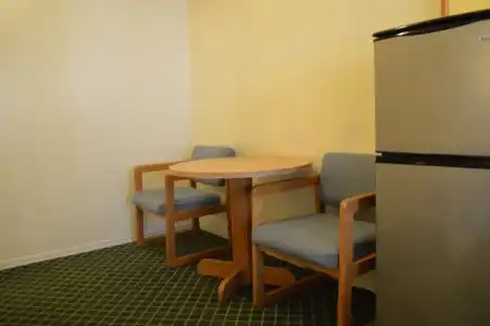 Columbus Motor Inn - 55