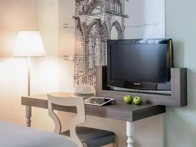ibis Styles - 26