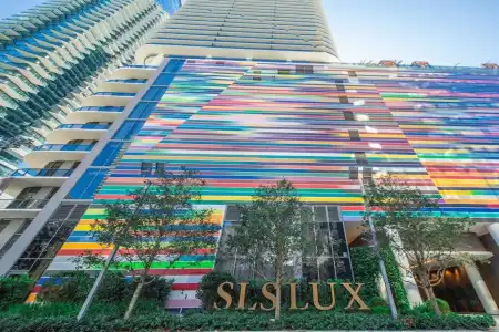 SLS LUX Brickell - 32